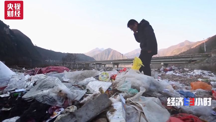 被染綠的黃河支流周晉峰接受央視采訪：排污—挖砂—垃圾…黃河治理需要生態(tài)文明(圖12)