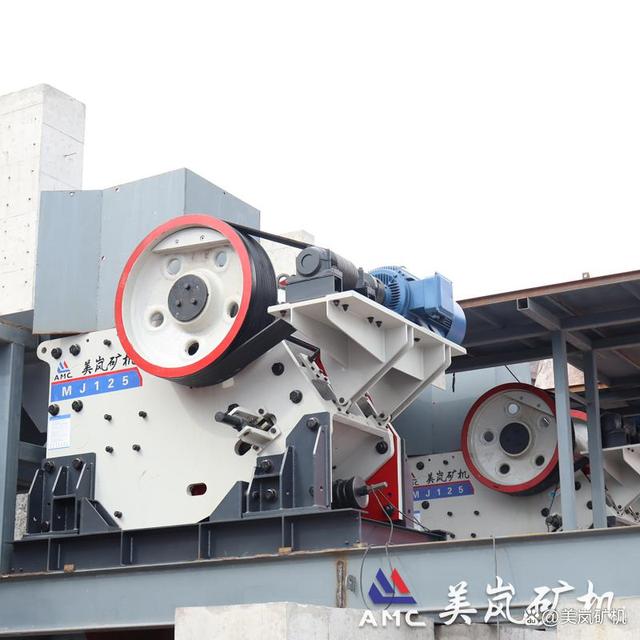 石料廠成套破碎設備都有哪些?石子破碎生產線方案怎樣設計?(圖1) 石料廠成套破碎設備都有哪些?石子破碎生產線方案怎樣設計?(圖1)