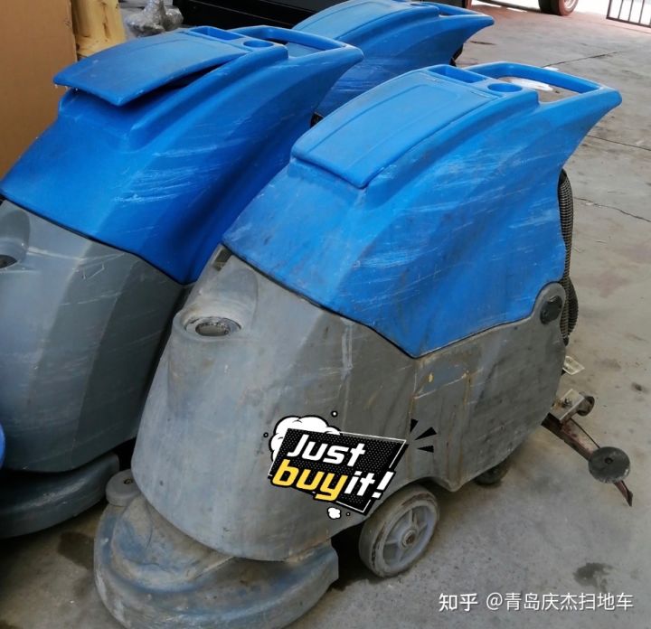 為什么很多人購買二手洗地機(jī)?選擇二手洗地機(jī)注意什么?(圖2) 為什么很多人購買二手洗地機(jī)?選擇二手洗地機(jī)注意什么?(圖2)