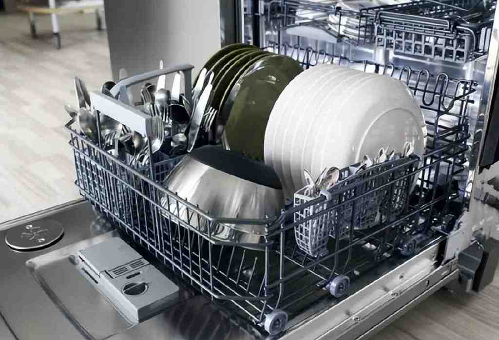 為什么老年人都不用洗碗機、烘干機？是不好用，還是“觀念問題”(圖4)