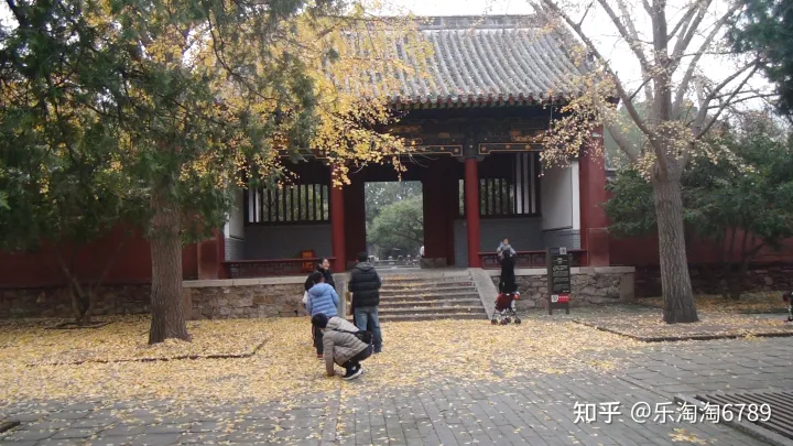 泰安：它是帝王封禪祭祀典禮之地，神秘威嚴(yán)，竟曾住著神仙一家！(圖7)