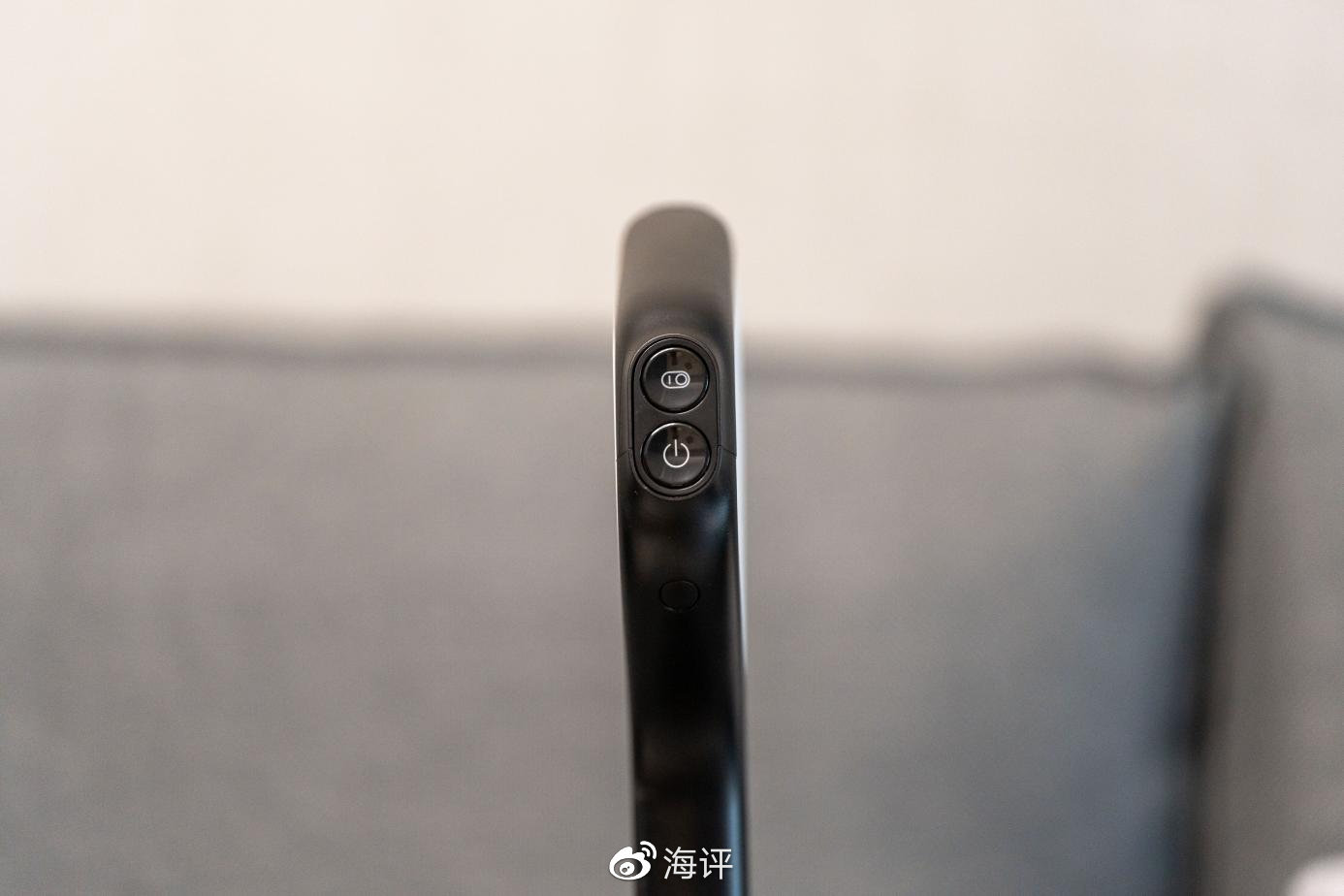 石頭智能洗地機(jī)A10首發(fā)評(píng)測(cè)：洗拖一體+熱烘勻烘，2000元價(jià)位最強(qiáng)？(圖4)