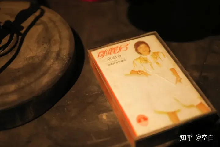 藏在成都城東的舊物市場,幾十元淘回一個家!(圖32) 藏在成都城東的舊物市場,幾十元淘回一個家!(圖32)
