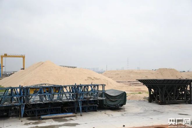 快訊(4.21)中國建材去年賣出砂石料5238萬噸；海外一陶瓷廠遭遇打砸！(圖2)