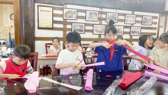 “綠色低碳節能先行”沙坪壩區婦聯開展2022年全國節能宣傳周暨全國低碳日主題活動(圖3)