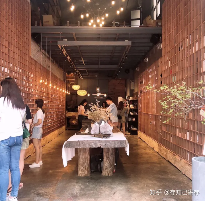 長(zhǎng)沙最受歡迎的購(gòu)物地TOP10——長(zhǎng)沙購(gòu)物指南(圖6) 長(zhǎng)沙最受歡迎的購(gòu)物地TOP10——長(zhǎng)沙購(gòu)物指南(圖6)