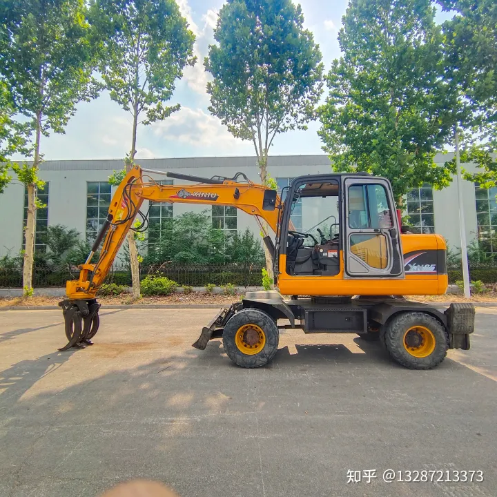 犀牛85型號二手輪式抓木機(jī)圖片旋轉(zhuǎn)裝載機(jī)炮頭機(jī)棉花夾抓按樹抓樹根挖挖機(jī)抓竹子便宜抓垃圾個(gè)人一手抓石頭抓棉花抓秸稈抓鋼機(jī)圖片抓草垛抓顆粒設(shè)備(圖2) 犀牛85型號二手輪式抓木機(jī)圖片旋轉(zhuǎn)裝載機(jī)炮頭機(jī)棉花夾抓按樹抓樹根挖挖機(jī)抓竹子便宜抓垃圾個(gè)人一手抓石頭抓棉花抓秸稈抓鋼機(jī)圖片抓草垛抓顆粒設(shè)備(圖2)