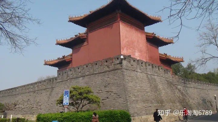 泰安:它是“皇城根里第一條街”,是泰安最繁華老街之一,如今還殘存些許影子,現(xiàn)卻幾無(wú)人知!(圖3) 泰安:它是“皇城根里第一條街”,是泰安最繁華老街之一,如今還殘存些許影子,現(xiàn)卻幾無(wú)人知!(圖3)