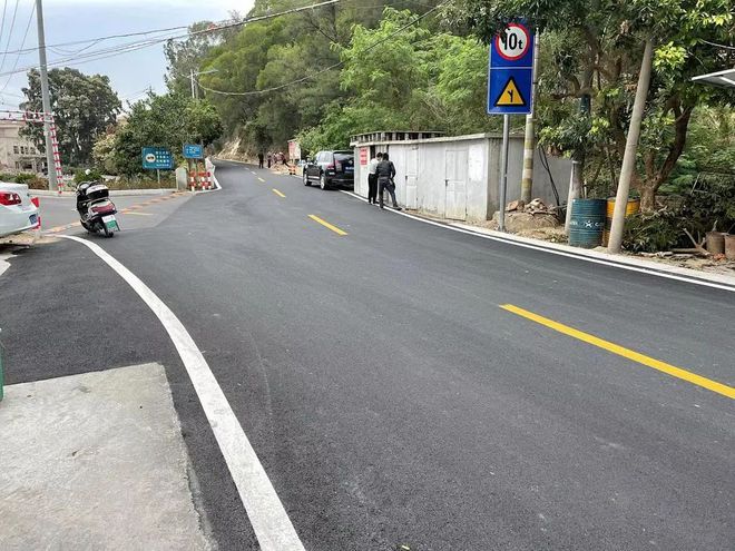 投資250多萬元！惠安這個(gè)村：鄉(xiāng)村道路“白改黑”鄉(xiāng)村振興“添新顏”(圖6)