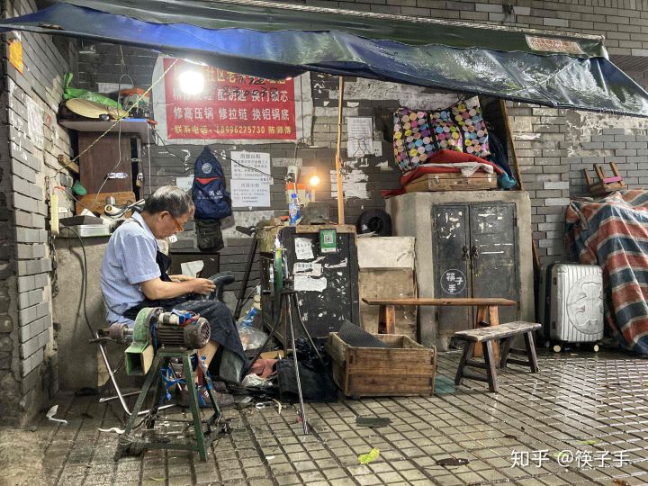 重慶最大舊貨市場(chǎng)，董家溪跳蚤市場(chǎng)有什么寶貝？(圖3)