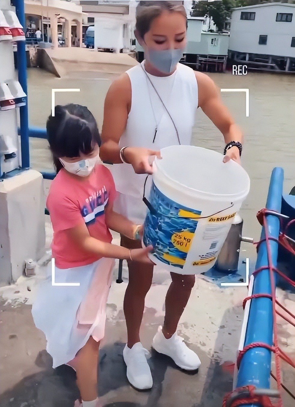 洗米嫂低調過中秋節，曬小女兒的近況視頻，愿她一生可愛(圖9)